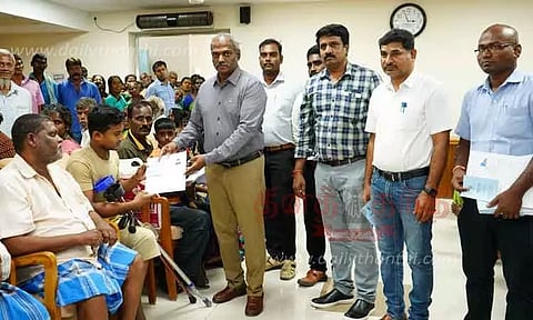 மாற்றுத்திறனாளிகளுக்கு தேசிய அடையாள அட்டை