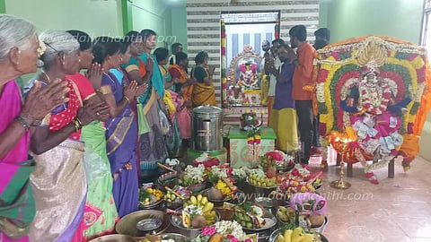 தலைவாசலில்குச்சி கொளுத்தி அம்மன் கோவில் திருவிழா