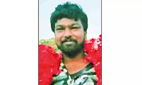 ஸ்ரீபெரும்புதூரில் வெடிகுண்டு வீசி பிரபல ரவுடி கொலை