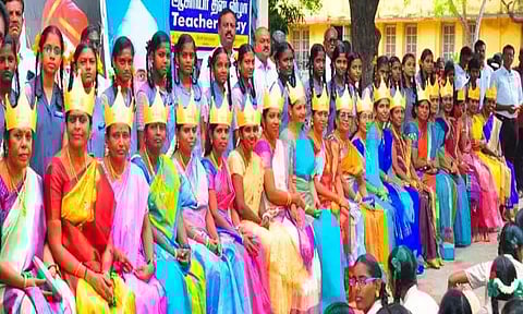 கோவில்பட்டி அரசு பள்ளியில்ஆசிரியர் தினவிழா