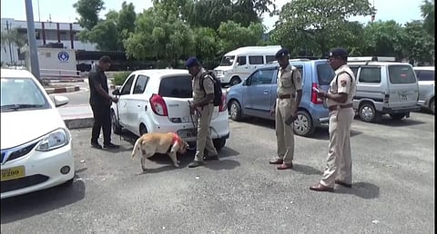 திண்டுக்கல் ரெயில் நிலையத்தில் வெடிகுண்டு சோதனை