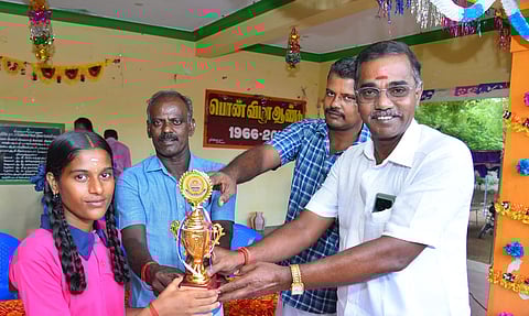 கமுதி பள்ளியில் விளையாட்டு விழா- 200 மாணவிகள் பங்கேற்பு