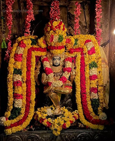 குருபகவானுக்கு தங்க கவசம் அணிவிப்பு