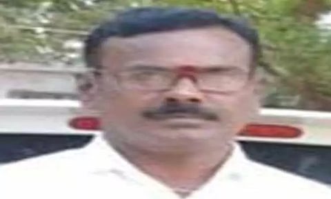 தொழில் அதிபரை கொலை செய்து காரில் வைத்து உடல் எரிப்பு