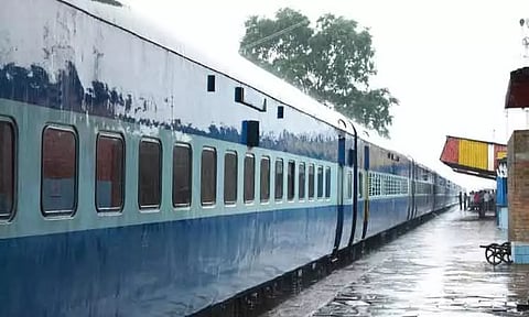 தென்காசி-வாரணாசி இடையே சிறப்பு சுற்றுலா ரெயில்