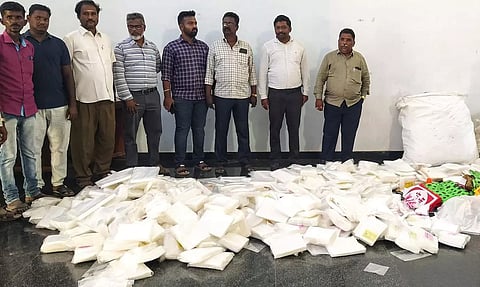 5 டன் பிளாஸ்டிக் பொருட்கள் பறிமுதல்