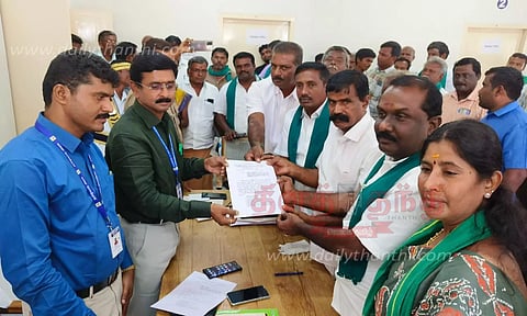 சிப்காட் எதிர்ப்பு குழுவினருடன் அதிகாரிகள் பேச்சுவார்த்தை