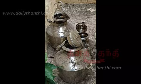 கோவில் உண்டியல்களை உடைத்து பணம் திருட்டு