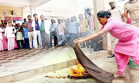 திருச்சி அரசு மருத்துவமனையில் தீத்தடுப்பு ஒத்திகை