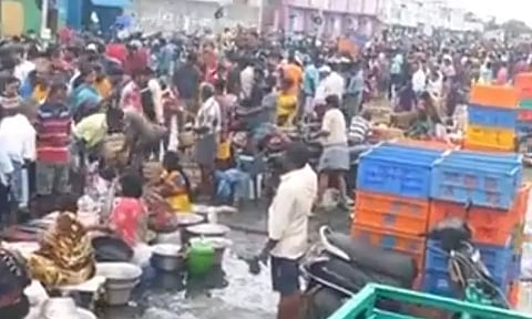 சென்னை காசிமேட்டில் களைகட்டிய மீன் விற்பனை..!