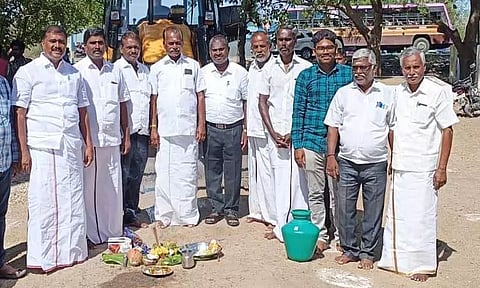 ஜமீன்கோடாங்கிபட்டி கிராமத்தில்புதிய தார்சாலை அமைக்கும் பணி
