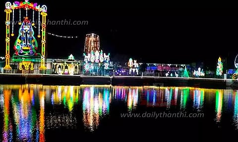 மின்னொளியில் ஜொலிக்கும் பிள்ளையார்பட்டி கோவில்