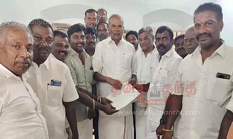 வெள்ளநீர் கால்வாய் திட்டத்தை விரைந்து முடிக்க வேண்டும்; சபாநாயகரிடம் வியாபாரிகள், விவசாயிகள் கோரிக்கை