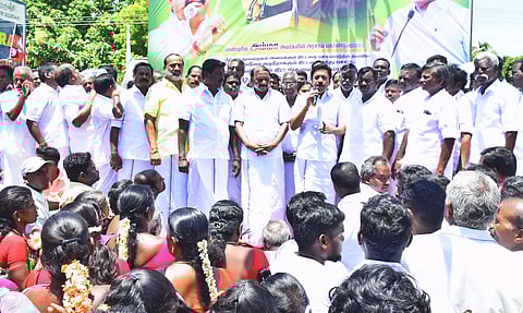 அரசியல் காழ்ப்புணர்ச்சியோடு செயல்படும் தி.மு.க. அரசுக்கு தகுந்த பாடம் புகட்டப்படும்