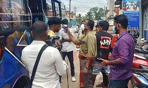 நிபா வைரஸ் பரவல் எதிரொலி:குமரி எல்லையில் 2-வது நாளாக தீவிர கண்காணிப்பு