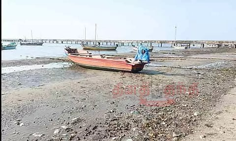 தொண்டியில் படகு சவாரி தொடங்க வேண்டும்