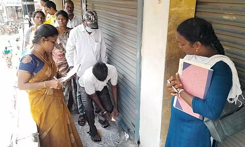 வாடகை செலுத்தாதல் ரூ.2 கோடியே 97 லட்சம் பாக்கி: பஸ் நிலையத்தில் 12 கடைகளுக்கு 'சீல்' :கள்ளக்குறிச்சியில் அதிகாரிகள் நடவடிக்கை