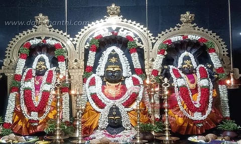 பவானி அம்மன் கோவிலில் சிறப்பு பூஜை