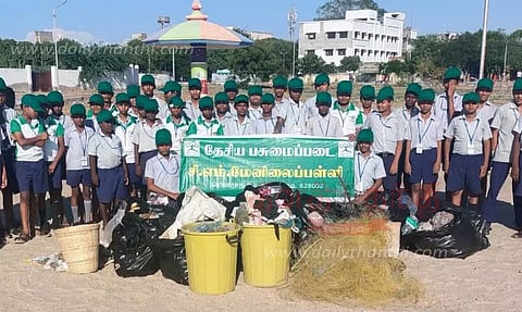 தூத்துக்குடி கடற்கரையில் தூய்மை பணி