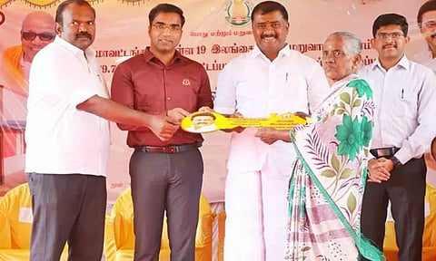 தாப்பாத்தி இலங்கை தமிழர் மறுவாழ்வு முகாமில்ரூ.2.62 கோடியில் கட்டப்பட்ட 52 வீடுகள் திறப்புவிழா