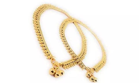 தோஷம் கழிப்பதாக பெண்ணிடம் 2½ பவுன் நகை அபேஸ்