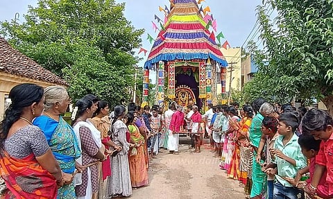 கோவில் தேரோட்டம்