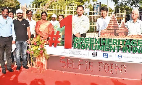 மாமல்லபுரம் கடற்கரை கோவிலில் சுற்றுலா பயணிகளுக்கு ரூ.2 கோடியில் அடிப்படை வசதிகள் - கலெக்டர் ராகுல்நாத் தொடங்கி வைத்தார்