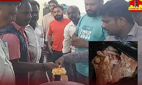 சிவகங்கையில் பல்வேறு உணவகங்களில் சுமார் 100 கிலோ கெட்டுப்போன இறைச்சி பறிமுதல்..!