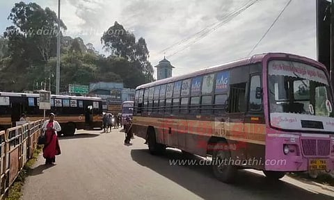 டவுன் பஸ்களை முறையாக இயக்க வேண்டும்