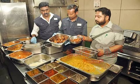 ஈரோடு மாவட்டத்தில் 38 ஓட்டல்களில் அதிகாரிகள் ஆய்வு 34 கிலோ கெட்டுப்போன இறைச்சி பறிமுதல்