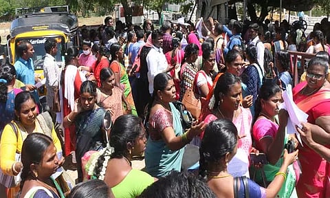 எங்கள் வாழ்வாதாரத்தை மீட்டுத் தர வேண்டும்:தொண்டு நிறுவன ஆசிரியர்கள் கோரிக்கை