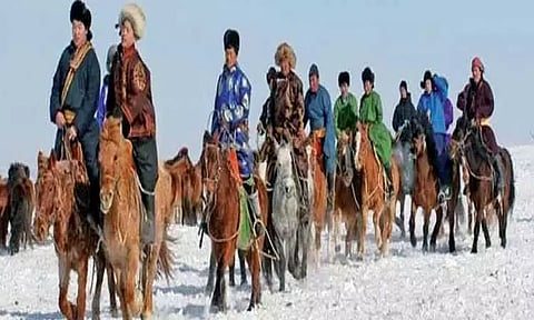 மனிதர்களை விட குதிரைகள் அதிகம் வாழும் நாடு