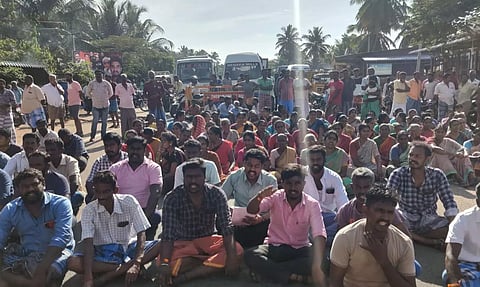 பொதுமக்கள் சாலை மறியல்