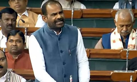 மக்களவையில் பாஜக எம்.பி பேச்சால் சர்ச்சை: சபாநாயகர் ஓம் பிர்லா கடும் எச்சரிக்கை