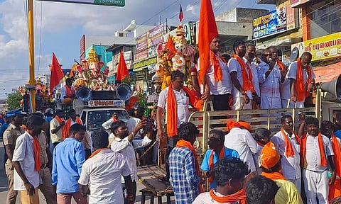 செஞ்சியில் விநாயகர் சிலைகள் ஊர்வலம் பலத்த போலீஸ் பாதுகாப்புடன் நடந்தது