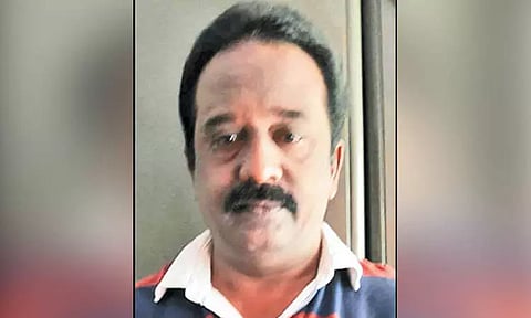 9-ம் வகுப்பு மாணவிக்கு பாலியல் தொல்லை; சப்-இன்ஸ்பெக்டர் போக்சோவில் கைது