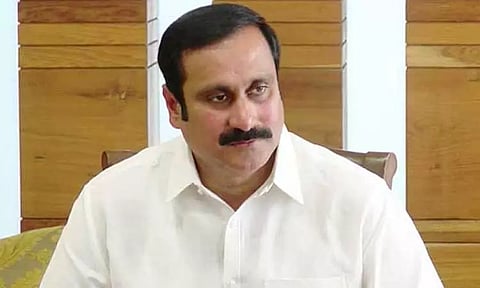 உடல் உறுப்பு தானம் வழங்குவோரின் இறுதிச் சடங்குகளுக்கு அரசு மரியாதை வழங்குவது பாராட்டத்தக்கது - அன்புமணி ராமதாஸ்