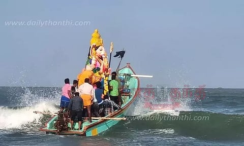 விநாயகர் சிலைகள் கரைப்பு