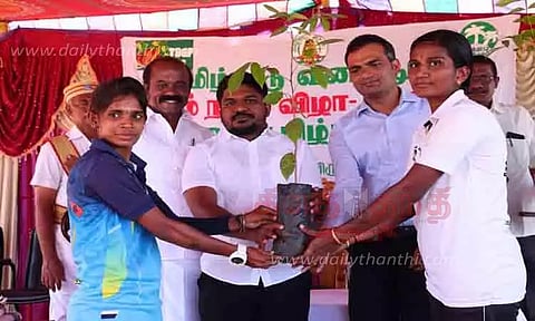 மாவட்டத்தில் 7 லட்சம் மரக்கன்றுகள் நடவு