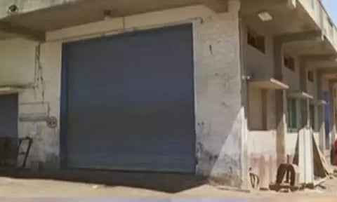 சிறு, குறு தொழில் நிறுவனங்கள் வேலைநிறுத்தம்: முதல்-அமைச்சருடன் அமைச்சர்கள் ஆலோசனை