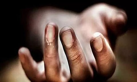 மாடு முட்டியதில் விவசாயி பலி