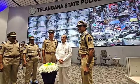 நாட்டில் உள்ள சி.சி.டி.வி. கேமிராக்களில் 64 சதவீதம் தெலுங்கானாவில் உள்ளன: மந்திரி மஹ்மூத் அலி பேச்சு