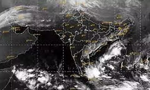 வங்கக்கடலில் குறைந்த காற்றழுத்த தாழ்வு பகுதி உருவாகிறது!