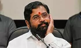 முதல்-மந்திரி ஷிண்டே வெளிநாட்டு பயணம் திடீர் தள்ளிவைப்பு