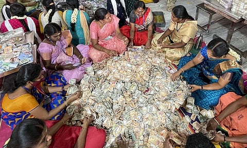 உண்டியல் காணிக்கை மூலம் ரூ.2¾ கோடி வருவாய்