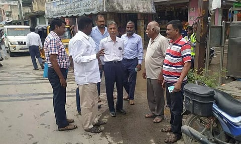 நெல்லிக்குப்பத்தில் சாலை விரிவாக்கப்பணி; நெடுஞ்சாலைத்துறை அதிகாரி ஆய்வு