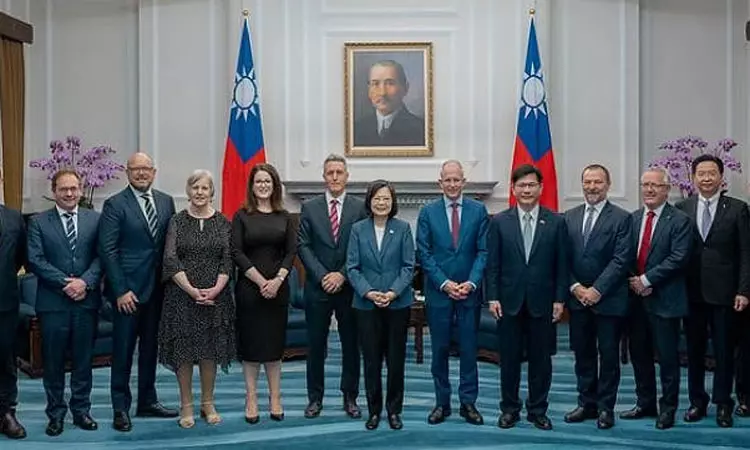 சீனாவின் எச்சரிக்கையை மீறி ஆஸ்திரேலிய எம்.பி.க்கள் குழு தைவான் சுற்றுப்பயணம்