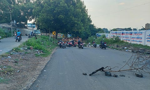 திருக்கோவிலூர் தரைப்பாலத்தில் போக்குவரத்து நிறுத்தம்