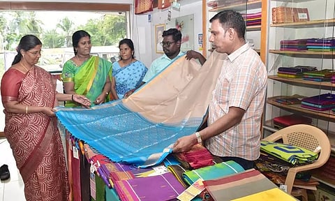 கோ-ஆப்டெக்ஸ் நிறுவனத்தின் தீபாவளி சிறப்பு விற்பனை தொடக்கம்