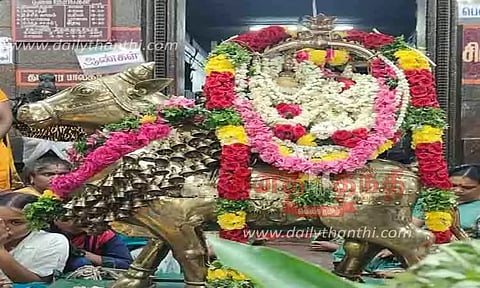 சிவன் கோவில்களில் பிரதோஷ வழிபாடு